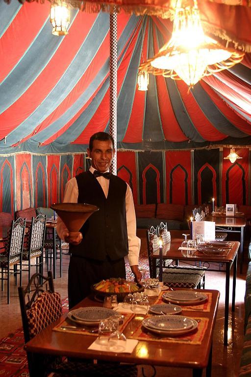 Hotel Tomboctou タンギール エクステリア 写真